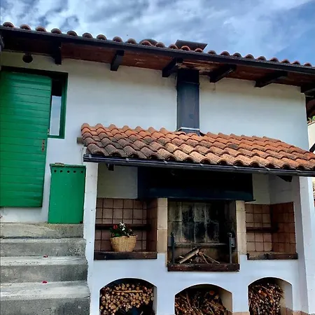 La Dacia In Langa Bed and Breakfast Briaglia