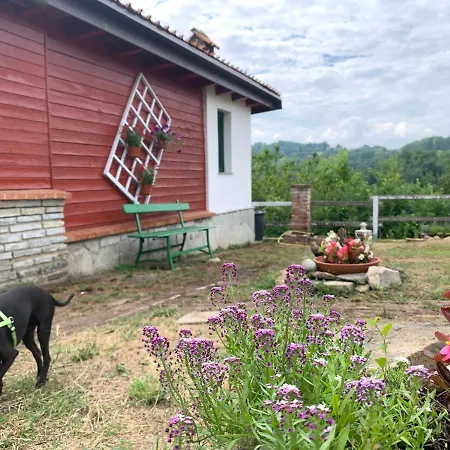 La Dacia In Langa Bed and Breakfast *