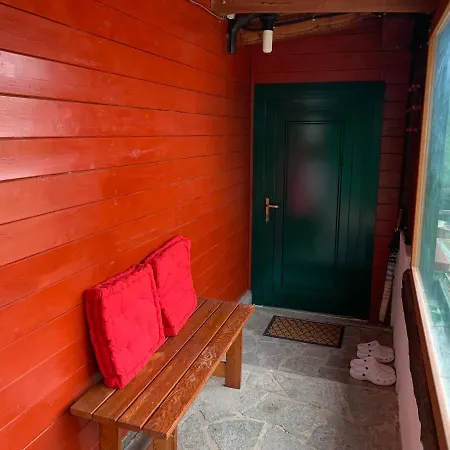 La Dacia In Langa Bed and Breakfast *