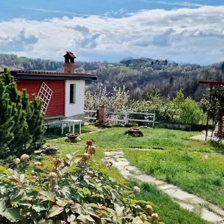 Bed and Breakfast La Dacia In Langa